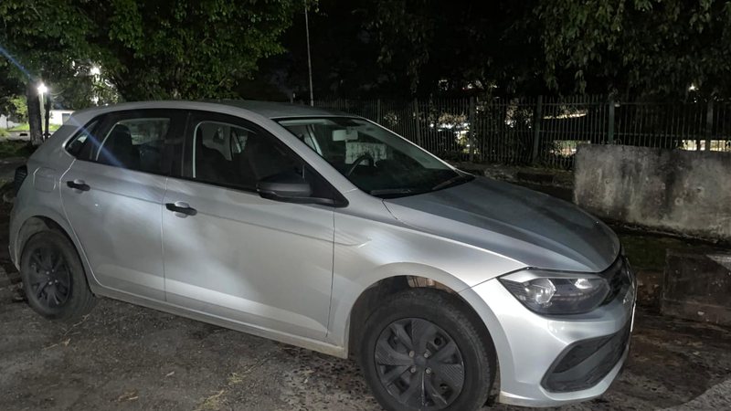 Casal é preso ao tentar embarcar no ferry boat com carro roubado em Salvador