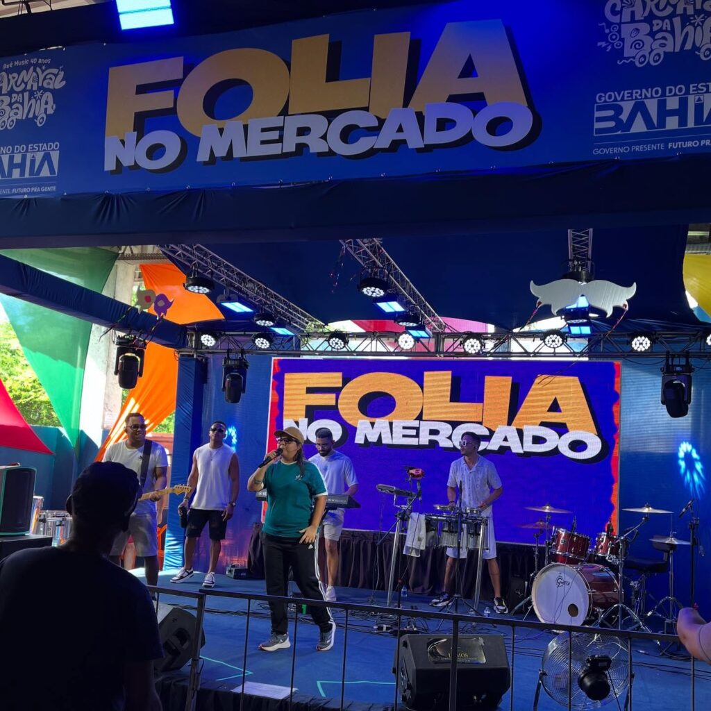 Cole Comigo brilha na festa “40 Anos do Axé Music” em Paripe