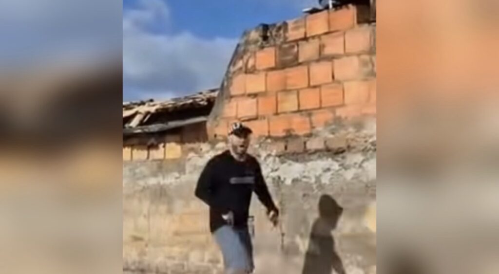 Assaltante em Vila de Abrantes, Camaçari